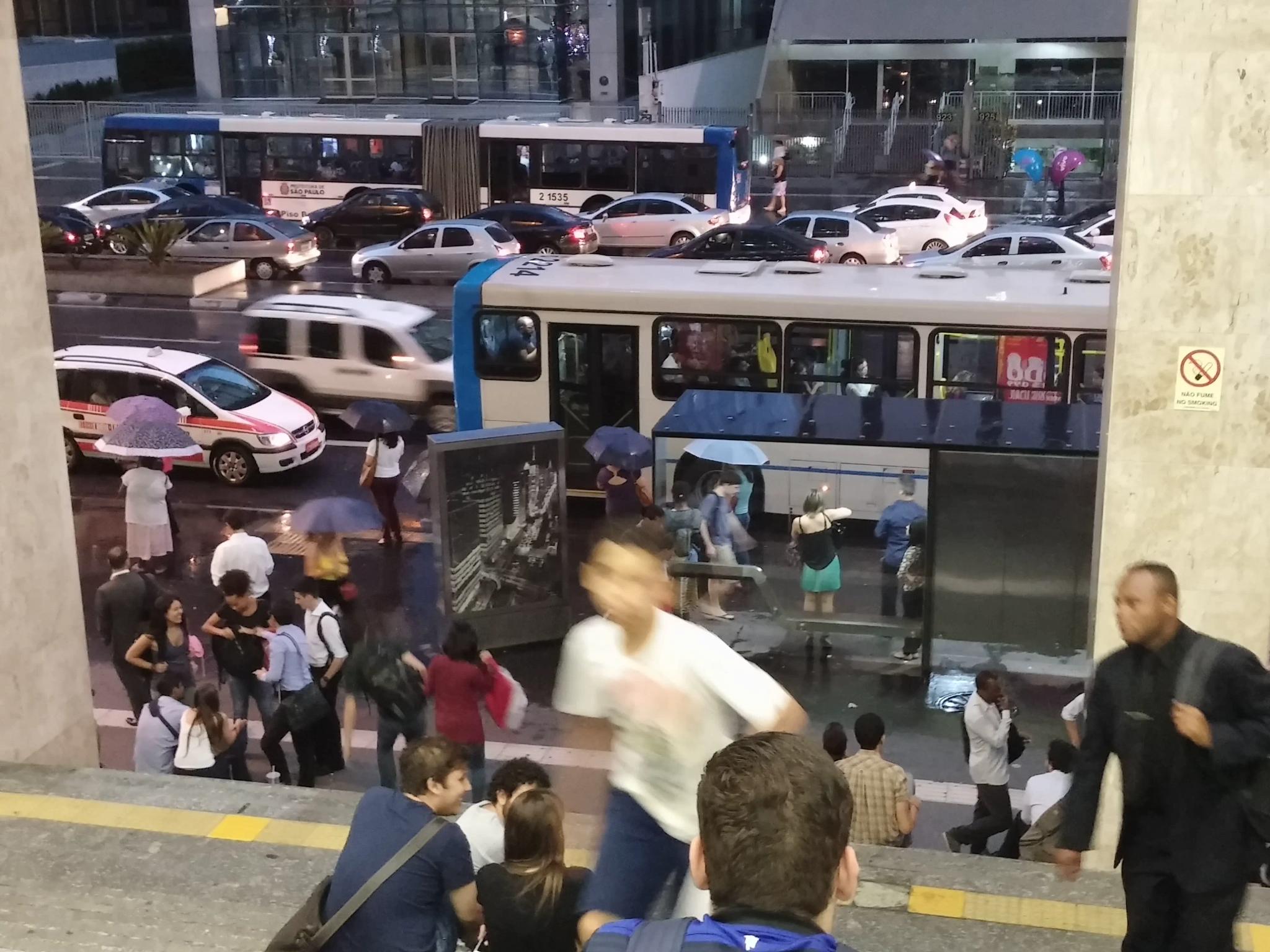 Defesa Civil atende mais de 40 ocorrências após temporal que atingiu Campo Grande no domingo