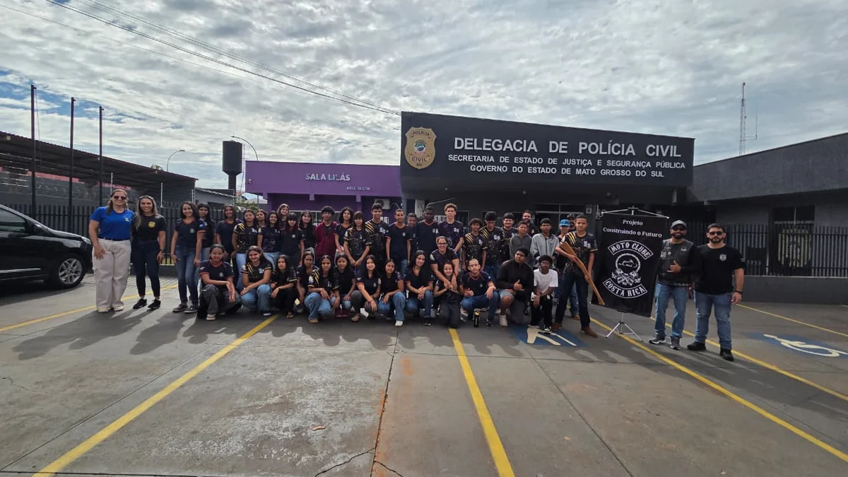 Alunos da Escola Municipal Vale do Amanhecer Visitam Delegacia de Polícia Civil em Costa Rica-MS
