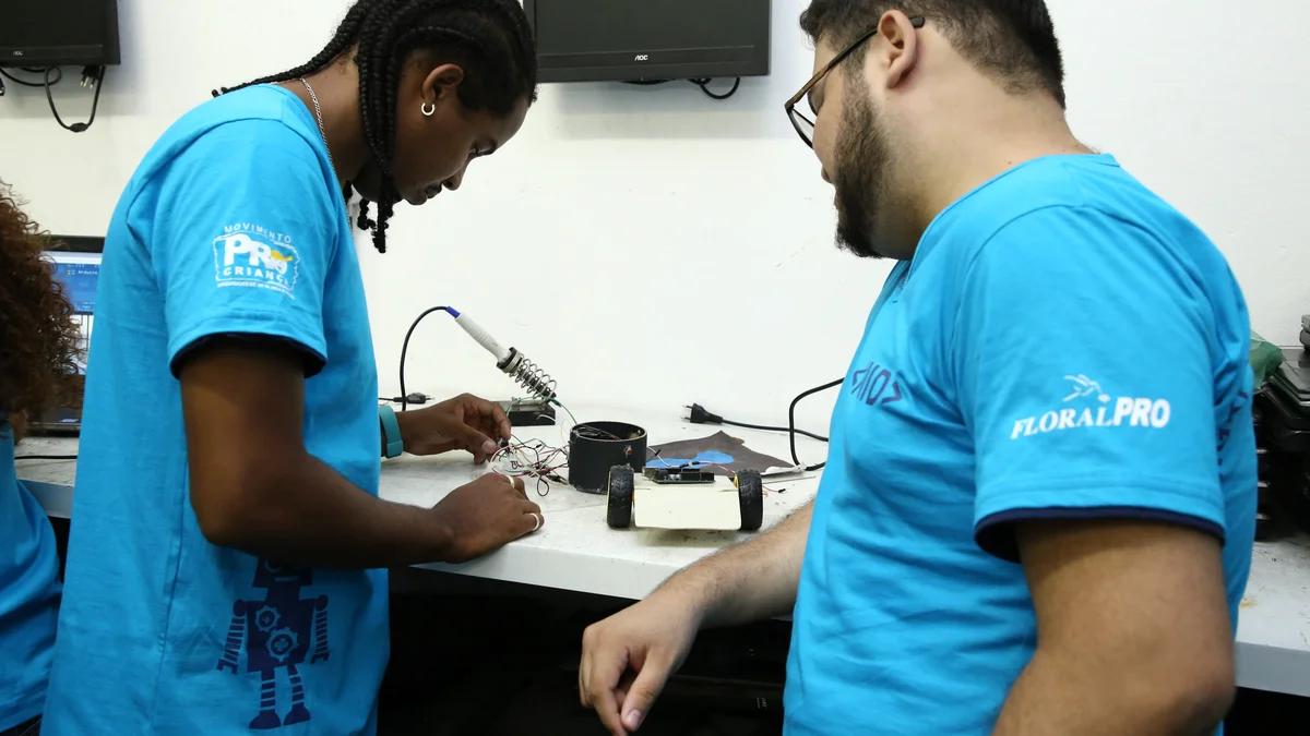 Pró-Criança inscreve para 200 vagas em cursos gratuitos na área de informática, no Recife
