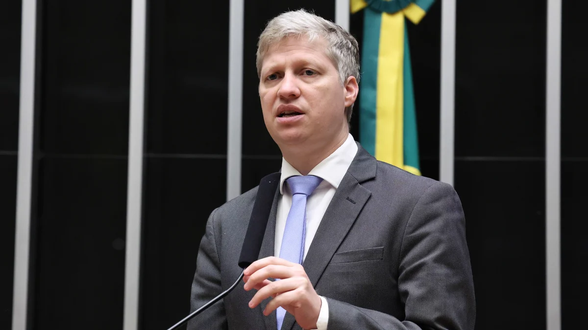 Marcel van Hattem declara R$ 1,3 milhão em bens ao TSE